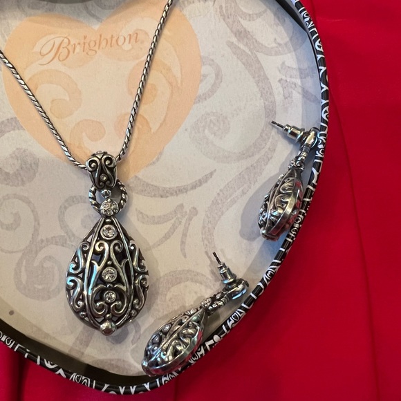 Vintage Brighton set of matching necklace and earrings - Picture 7 of 14